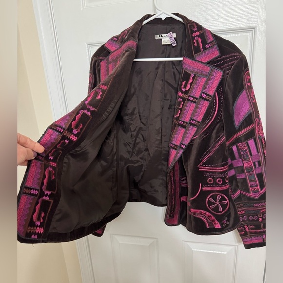 Peter Nygard Pink and Brown Blazer - Picture 10 of 14